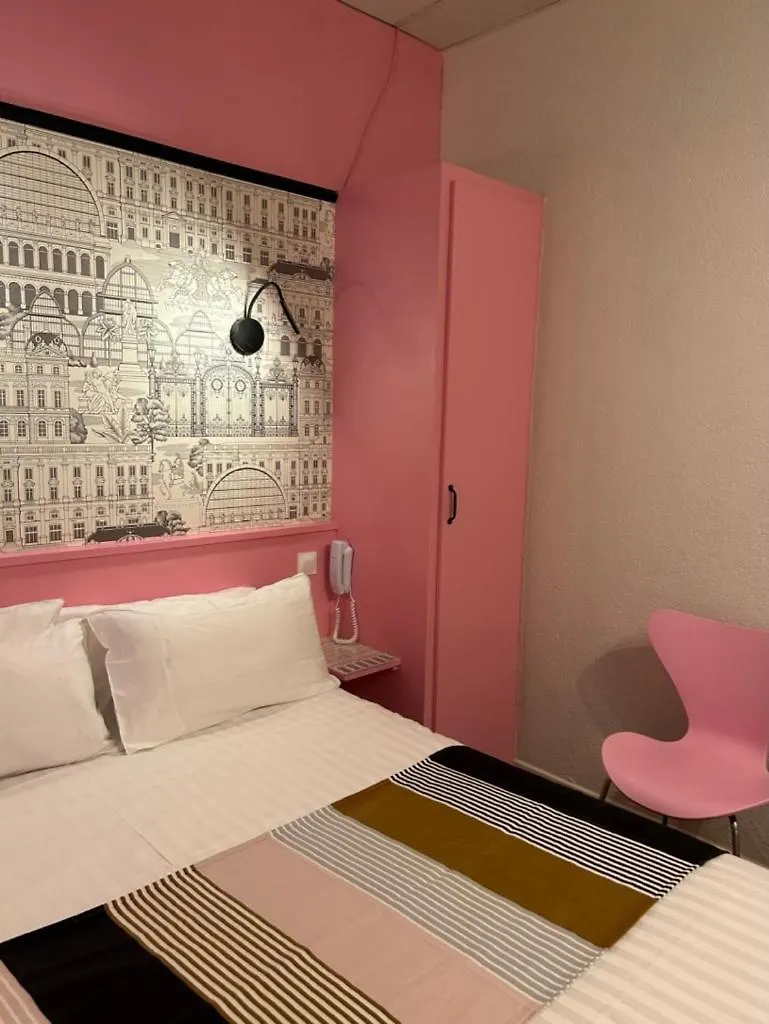 Hotel De La Croix-Rousse 리옹