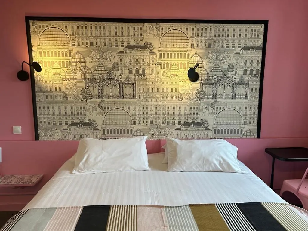 Hotel De La Croix-Rousse 리옹